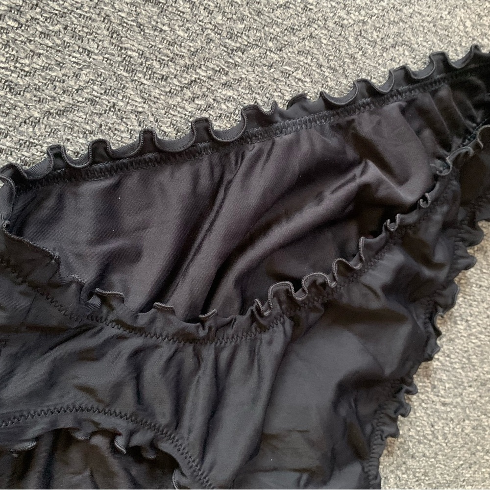 Shade & Shore Black Ruffled Low Rise Bikini Bottom Large - Picture 12 of 12